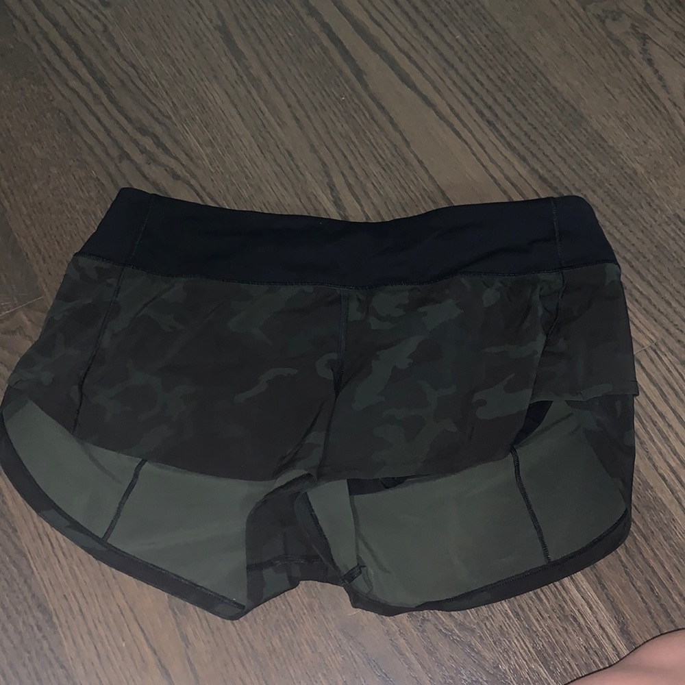 Lululemon Speed Up Green Camp Short